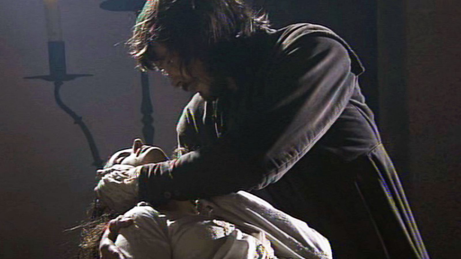 La maldición del cáliz cae sobre Margarita y Hernán espera convertirse