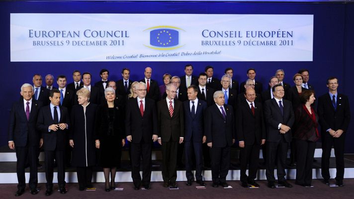 Telediario 1 - Telediario 2 en 4' - 09/12/11