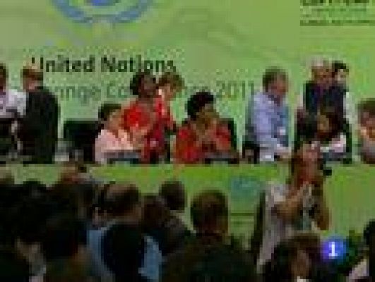 Telediario 1 - Pacto en la cumbre de Durban