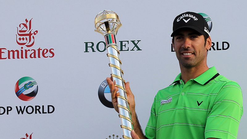 El golfista Alvaro Quirós se hizo con la final del circuito europeo en Dubai, la expedición española de natación concluyó tercera en el medallero y las chicas del balonmano se clasificaron a cuartos de final del Mundial.