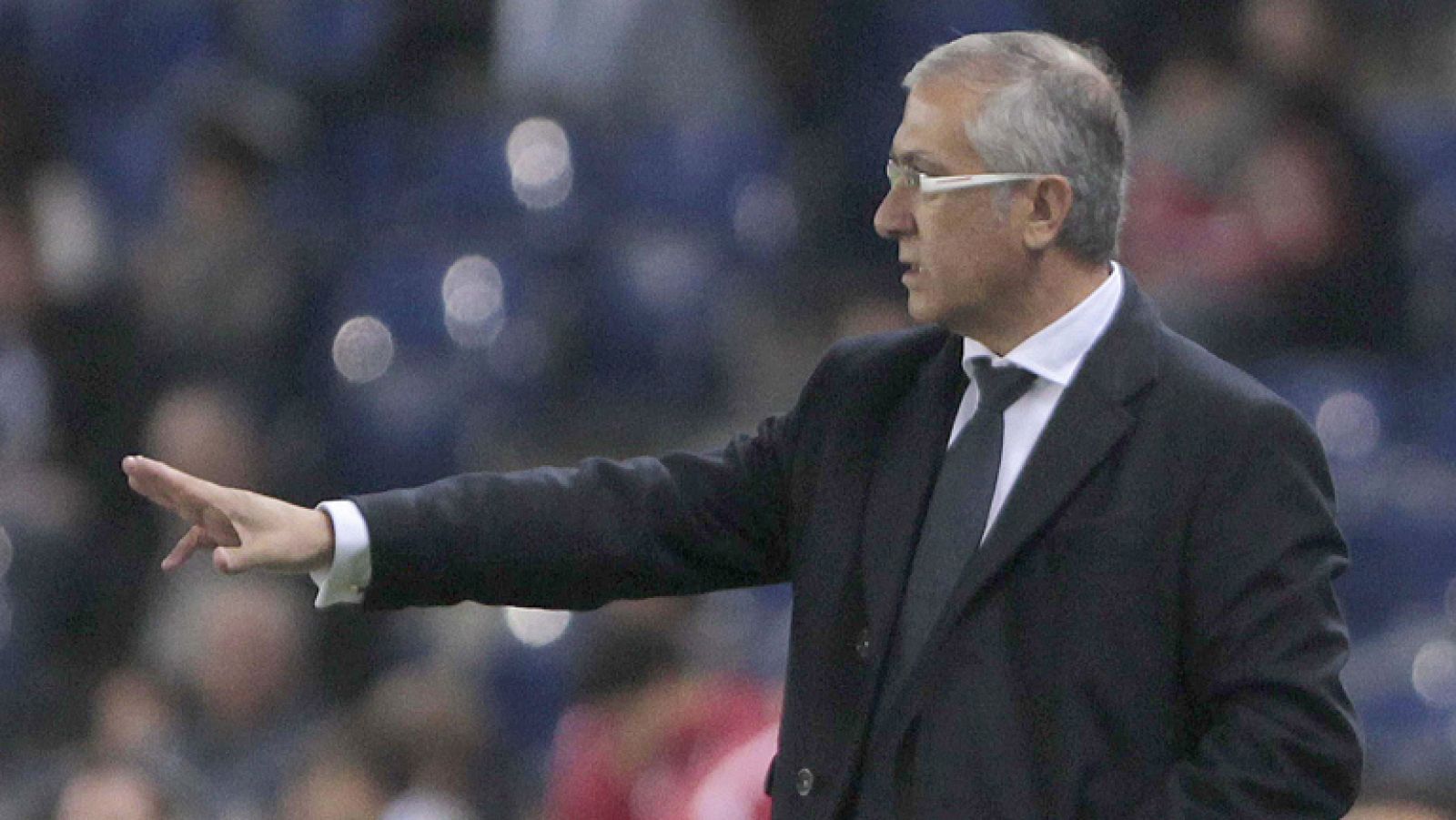 Manzano, en la cuerda floja