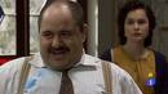 Amar en tiempos revueltos - Narciso es sustituido por Asun