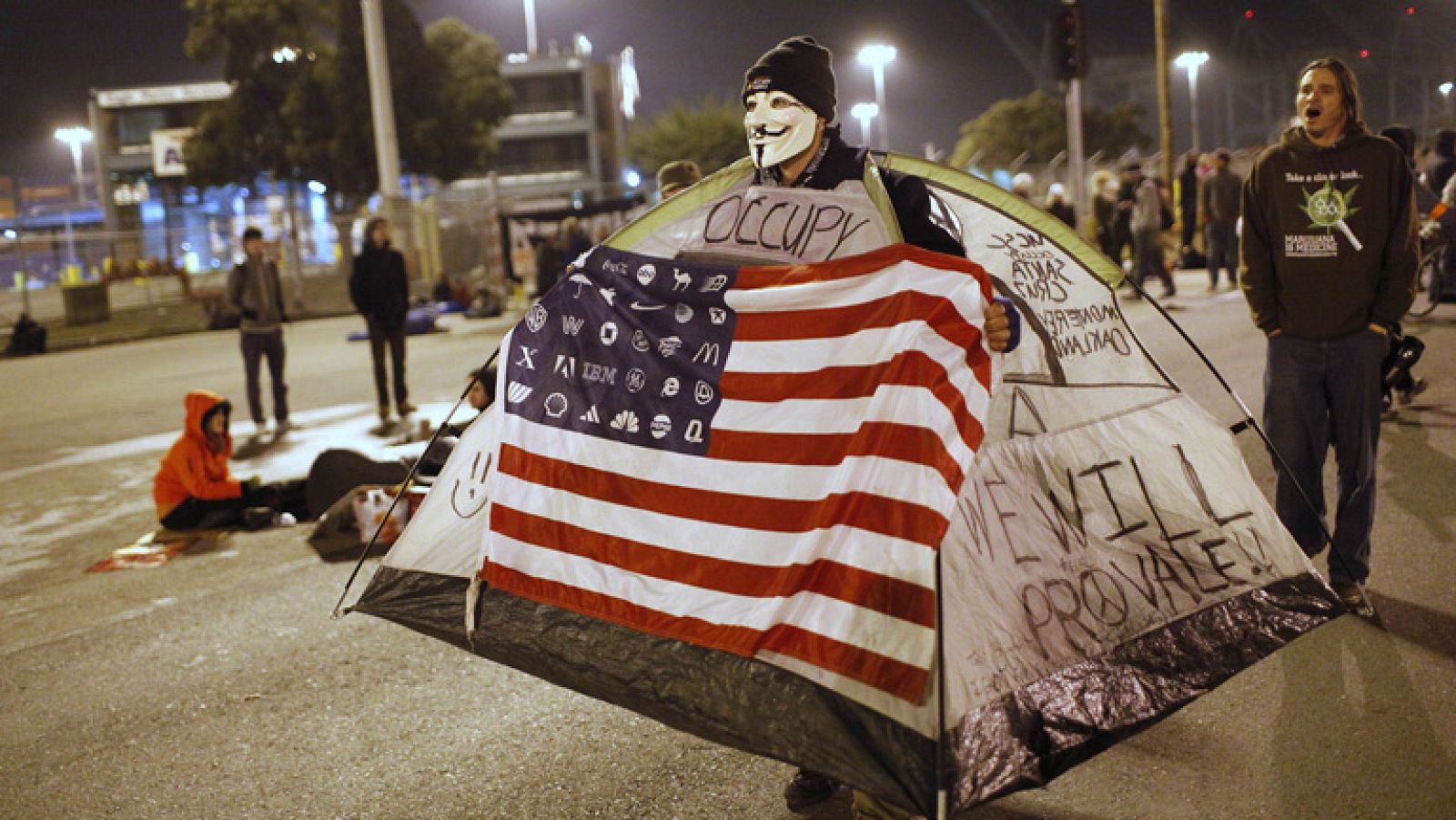 Los indignados de Estados Unidos paralizan varios puertos de la costa Oeste