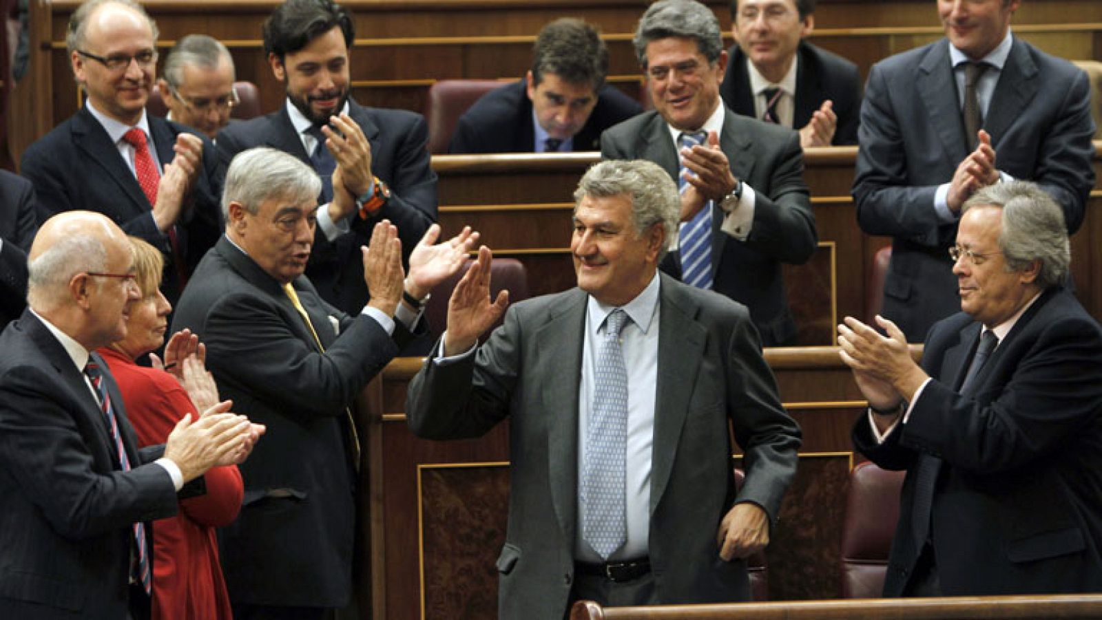 Polémica sobre si Amaiur debe formar grupo propio