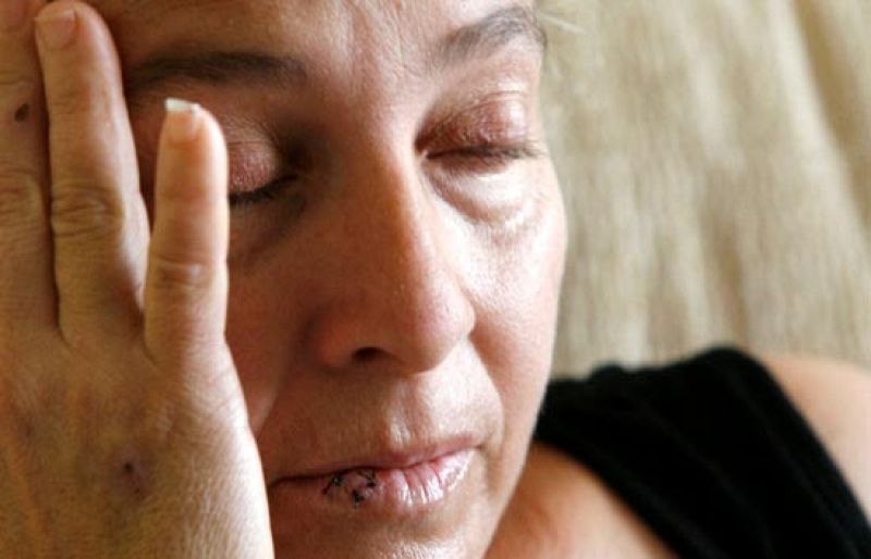 "He vuelto a la vida", ha asegurado Mónica R., que ha sobrevivido tras ser apuñalada por su inquilino.