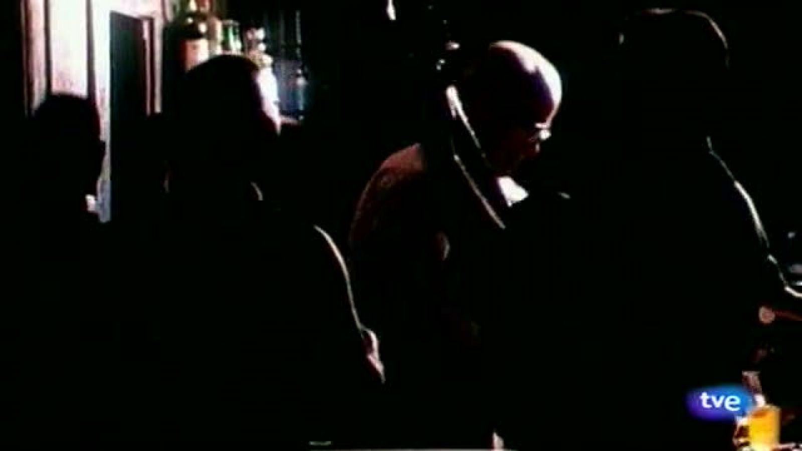 Tenderete - 10/12/11 Grupo Terreguero + Contrastes - Tenderete | Ver