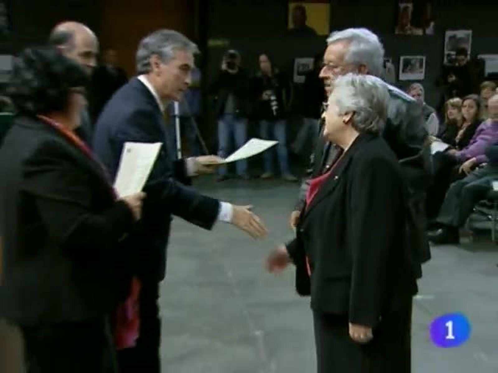 Telenavarra: Telenavarra en 2' - 16/12/11 | RTVE Play