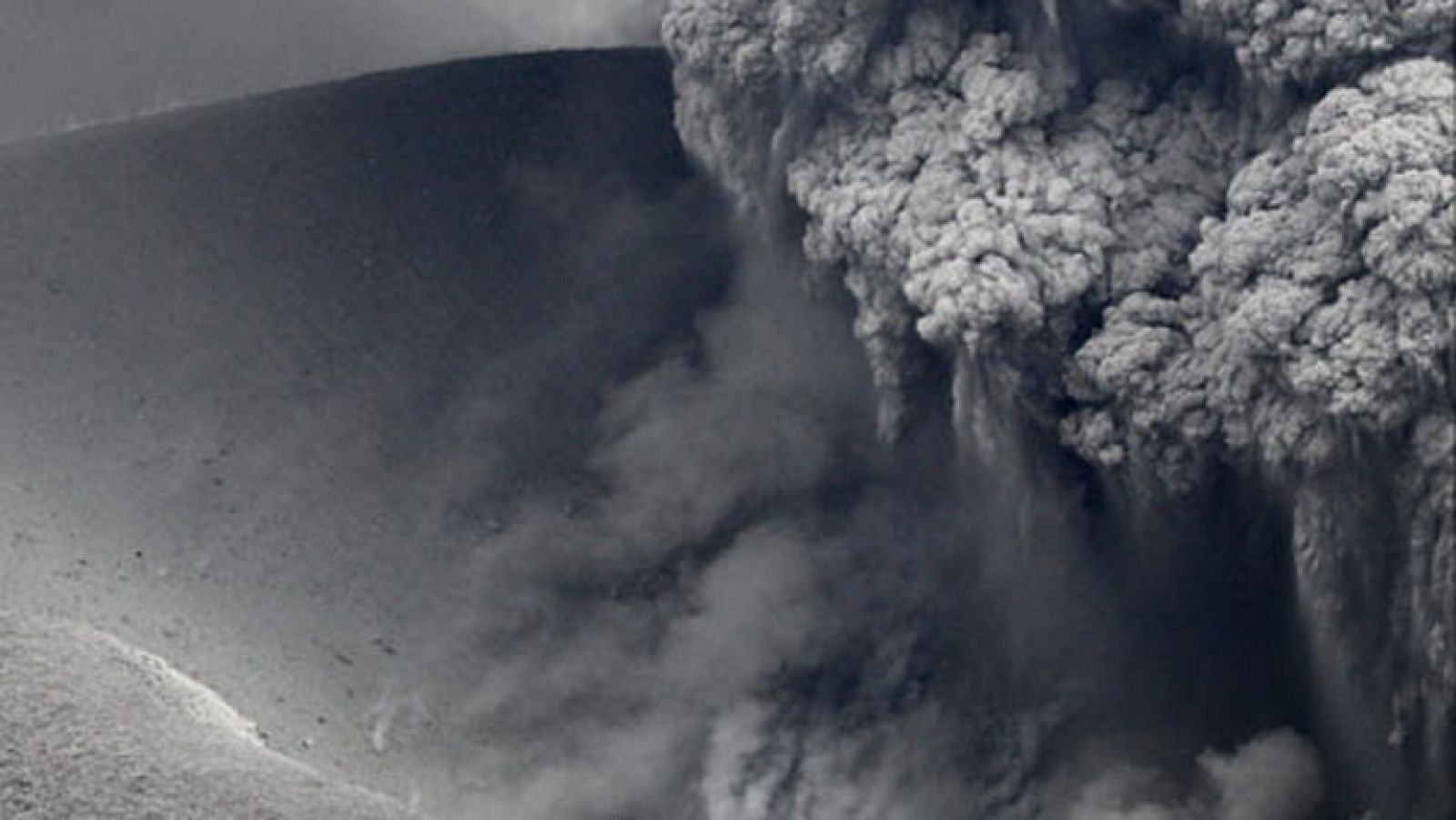Informe Semanal: Informe Semanal: Terremotos, volcanes y 7.000 millones | RTVE Play