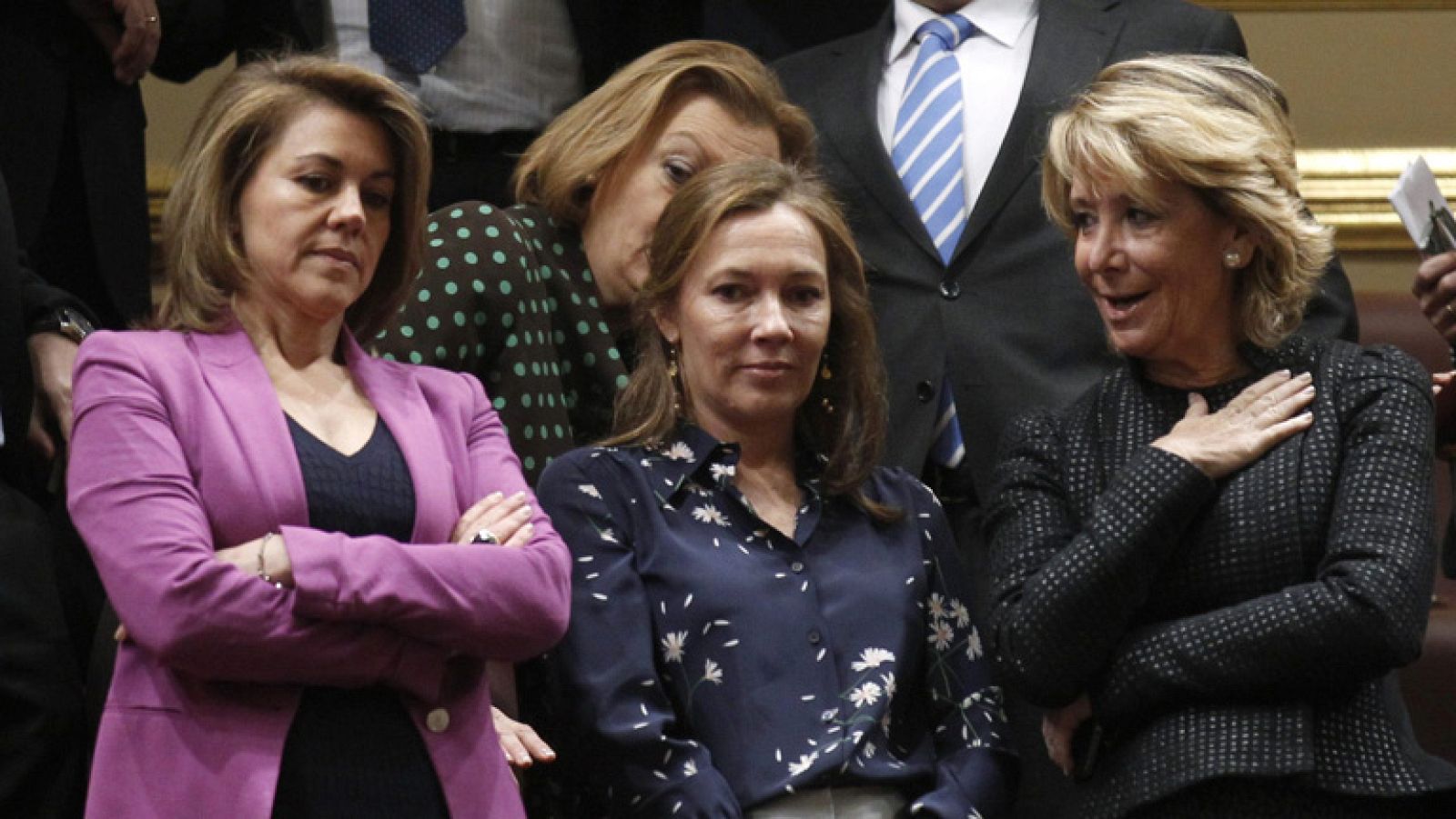 Muchos políticos se han acercado al Congreso para escuchar el discurso de investidura