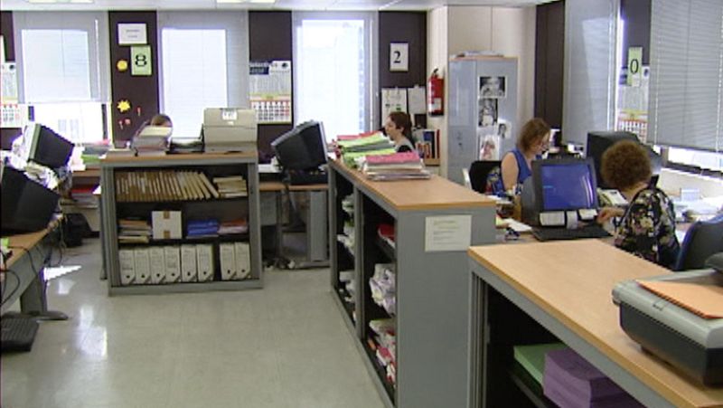 Más horas de trabajo para los empleados públicos de la comunidad de Madrid