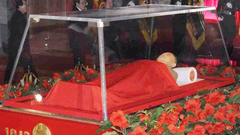 Los 17 años del régimen de Kim Jong Il han dejado un dramático legado a la población