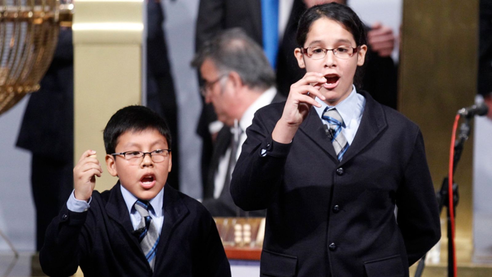 El 58.268, el 'Gordo', dotado con 4.000.000  euros a la serie, vendido íntegro en Grañen (Huesca)