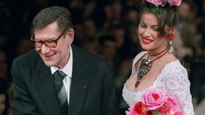 Flash Moda Monográficos - Solo moda- Yves Saint Laurent - Avance