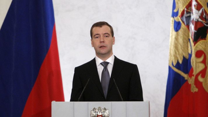 Telediario 1 - Promesas de Medvedev