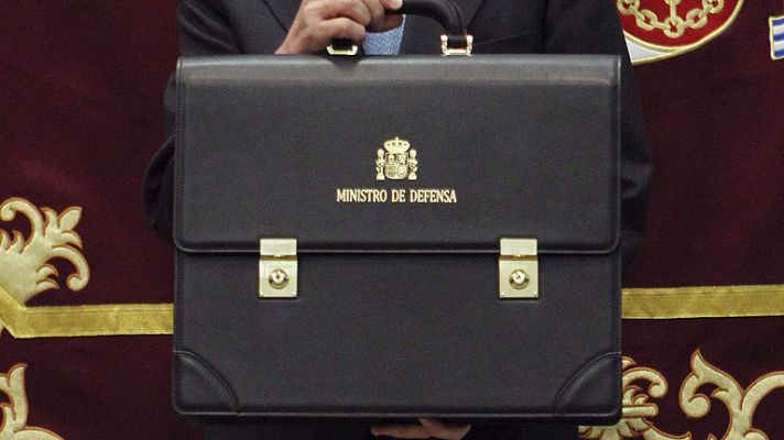 La 2 Noticias - La empresa de Esteban Marín elabora las carteras de los ministros