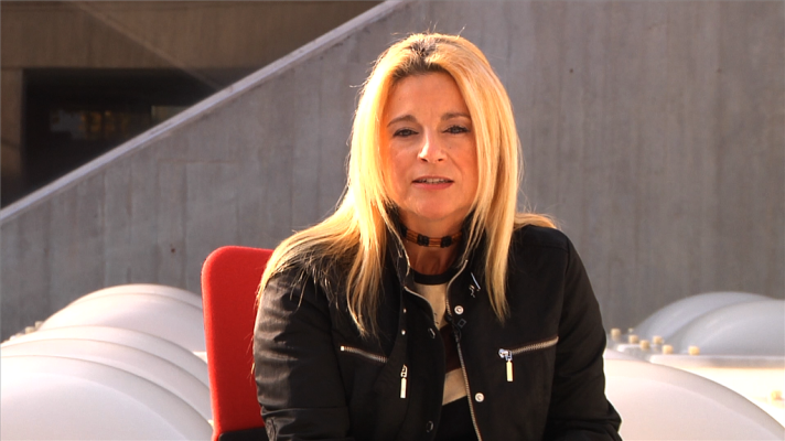  - Disco del año: Elena Gómez