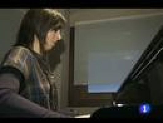 Telediario 1 - A la cárcel por tocar el piano