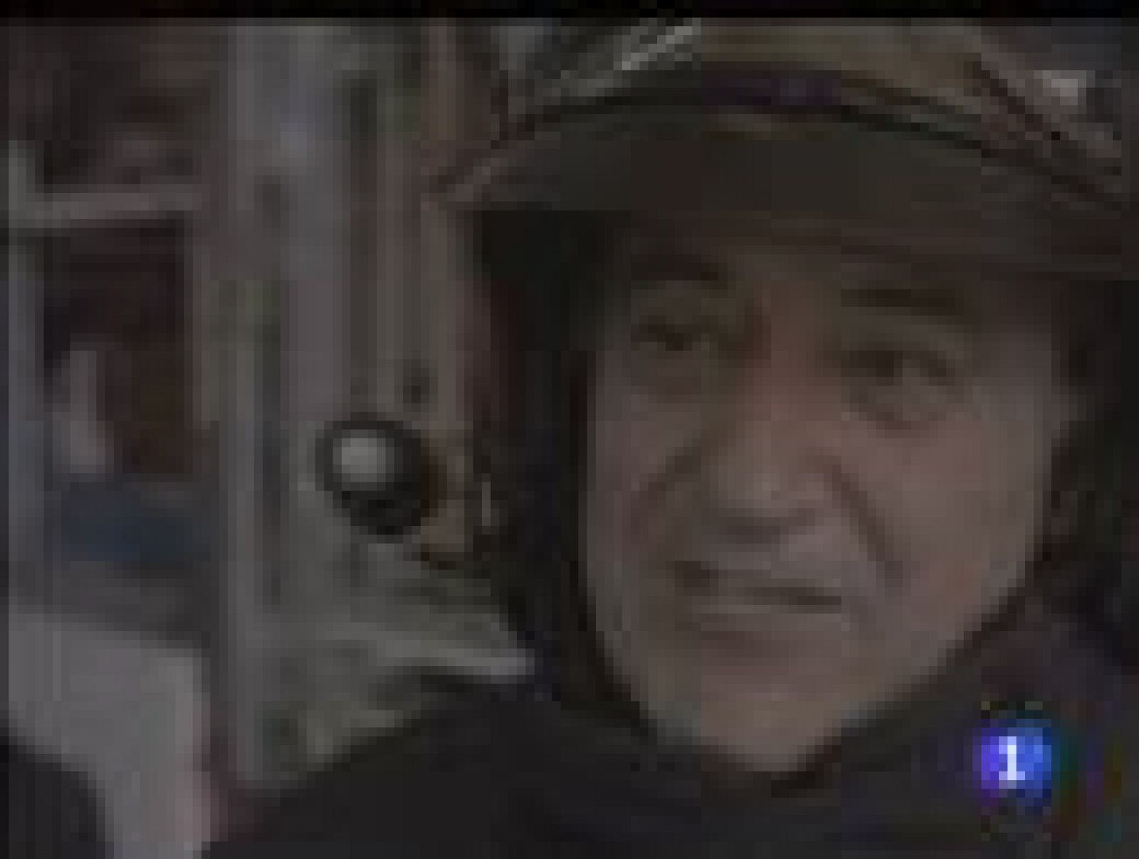 Los jugadores de ambos equipos se animan a cantar villancicos.