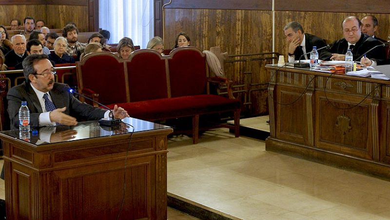 El sastre José Tomás asegura que Camps le llamó para pedirle que "le sacara de esta"