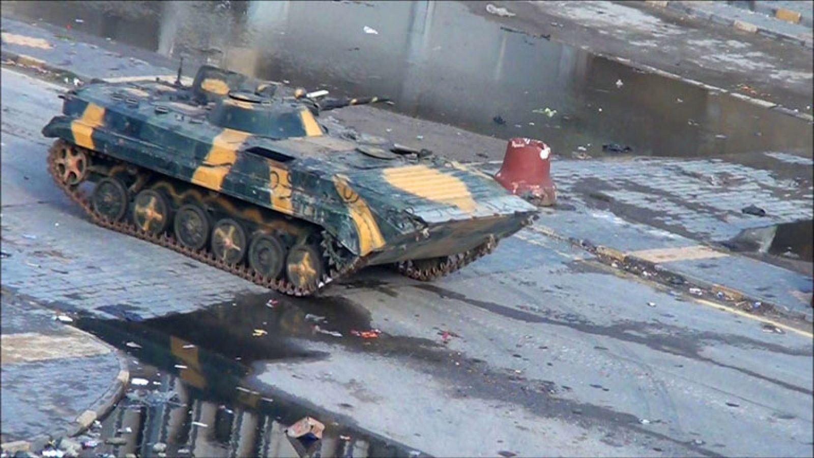 30 mil personas, contrarias al régimen sirio, se manifiestan en Homs 