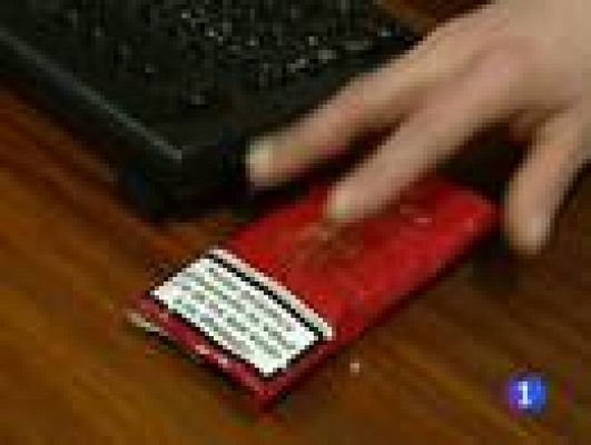 Telediario 1 - Fumamos menos