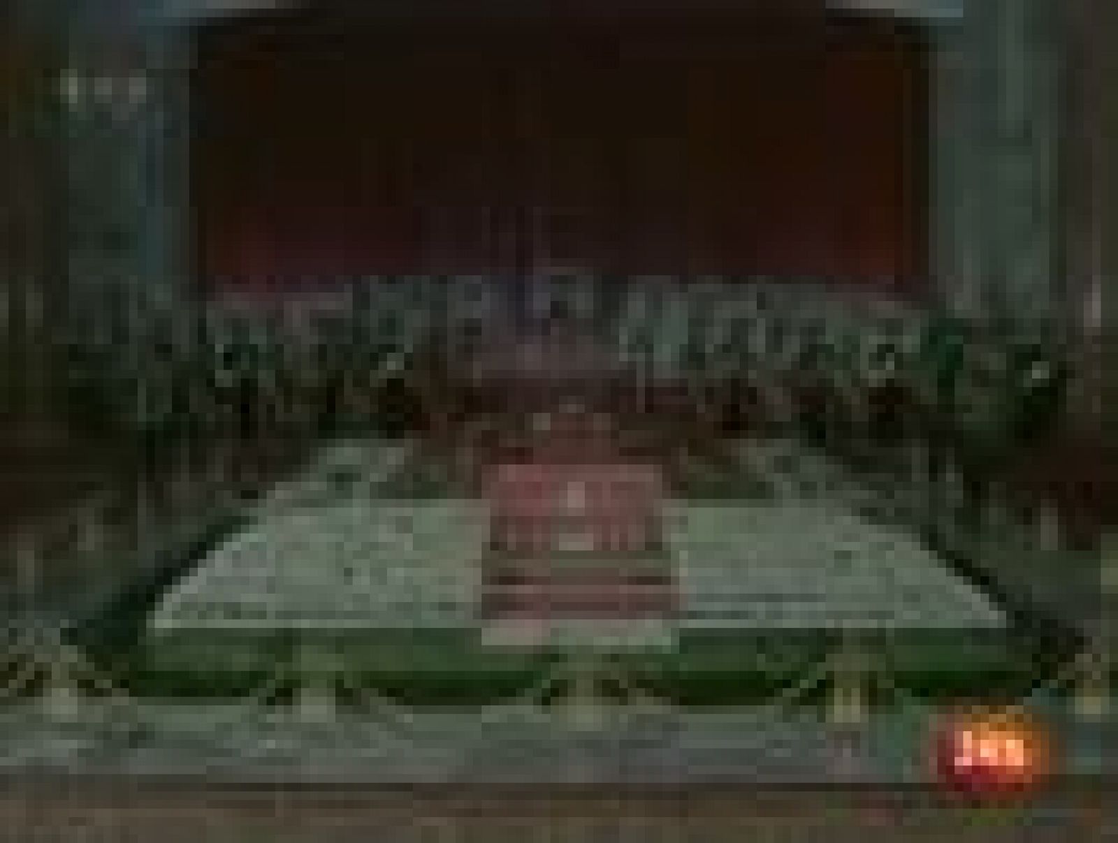 El nuevo líder de Corea del Norte da el último adiós a su padre, Kim Jong-il