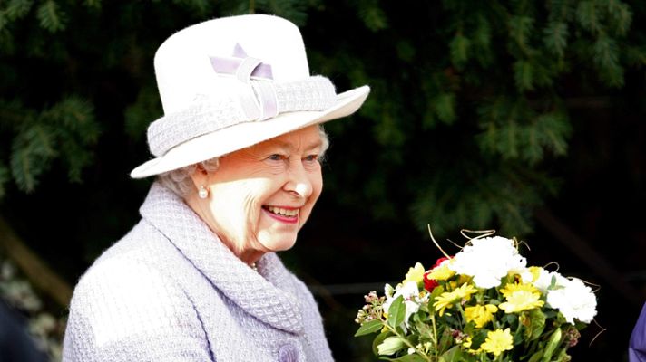 Telediario 1 - Realeza británica  más transparente