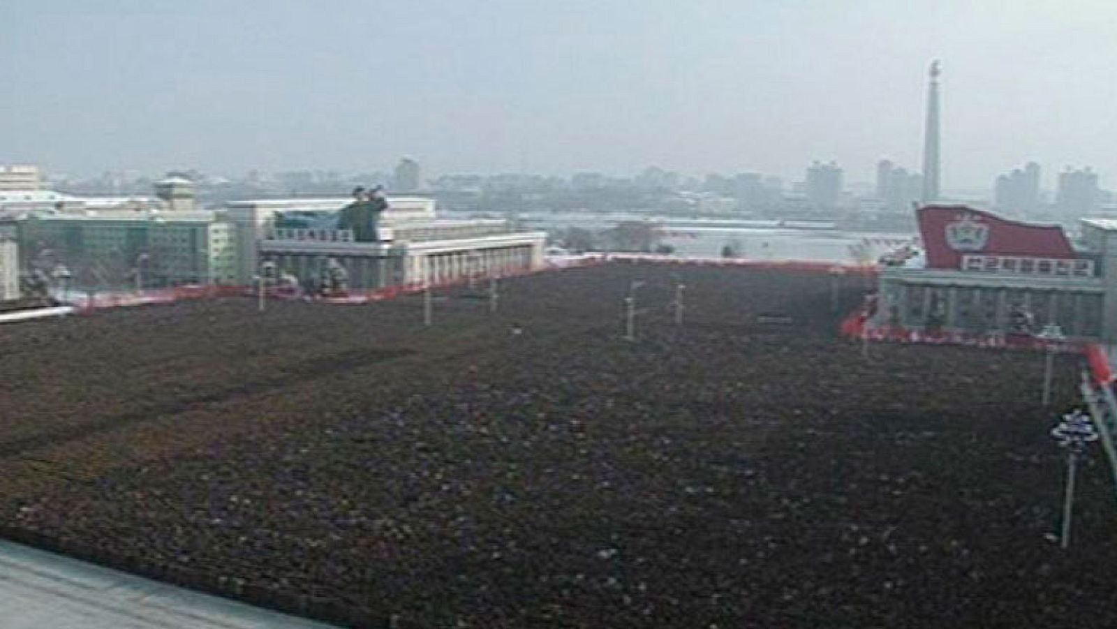 Pyongyang cierra con tres minutos de silencio los actos funerarios por Kim Jong il | Ver