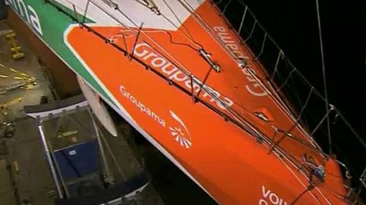 La Volvo se sube a un carguero