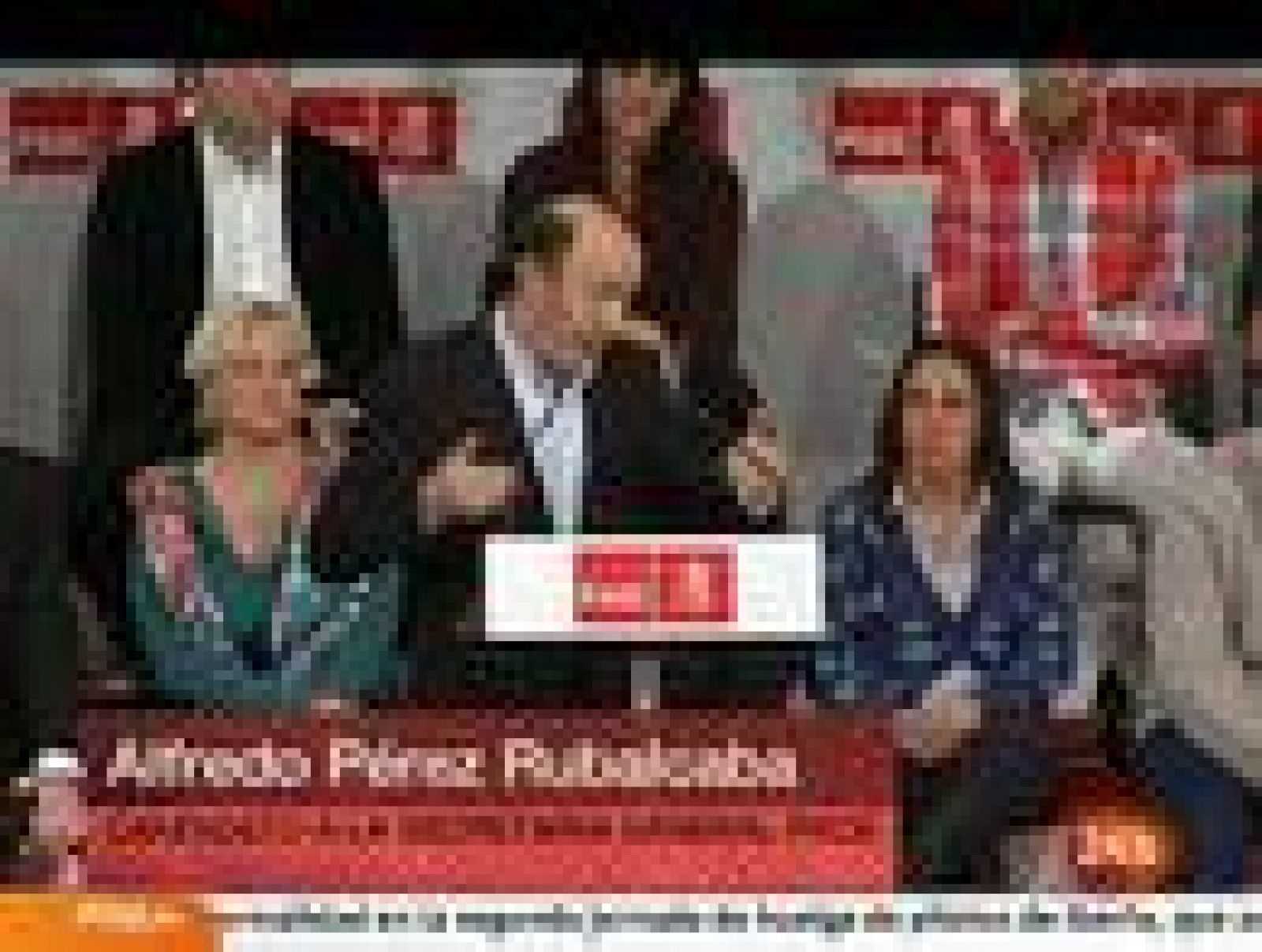 Rubalcaba presenta su candidatura a la Secretaria General del PSOE