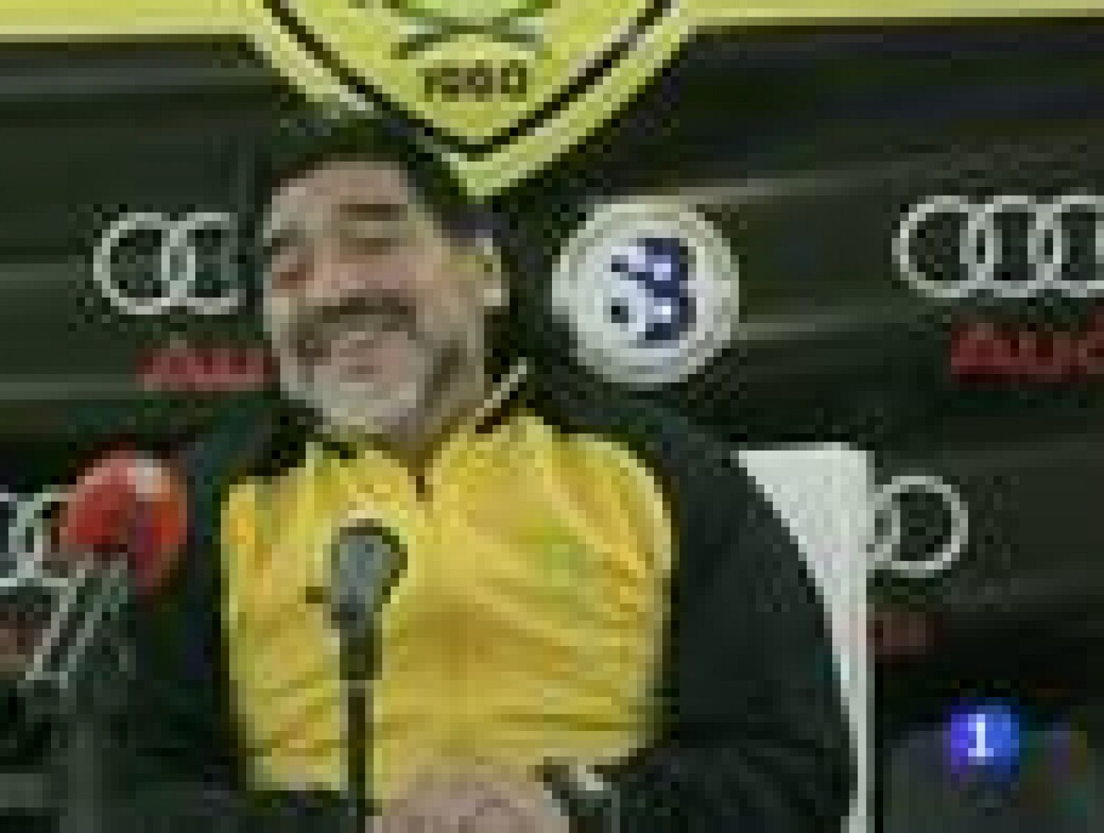 Telediario 1: Maradona, sancionado por criticar | RTVE Play