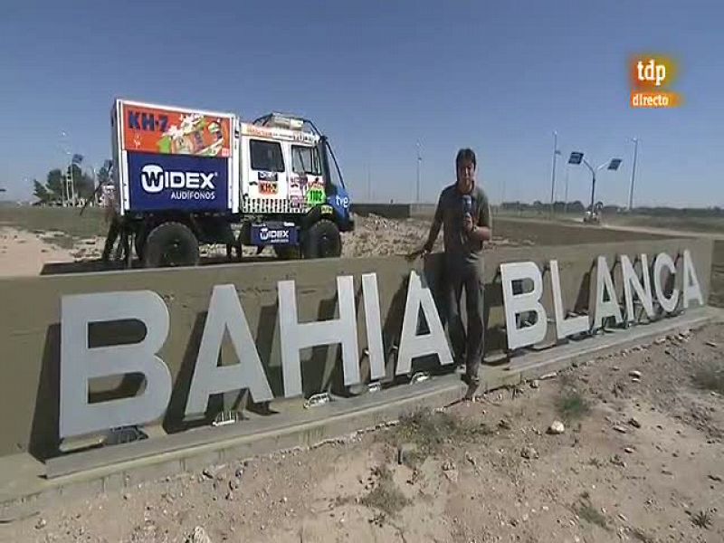 El enviado especial de TVE, Jesús Cebrián, nos muestra como viven los pilotos los enlaces entre tramos cronometrados de la prueba.