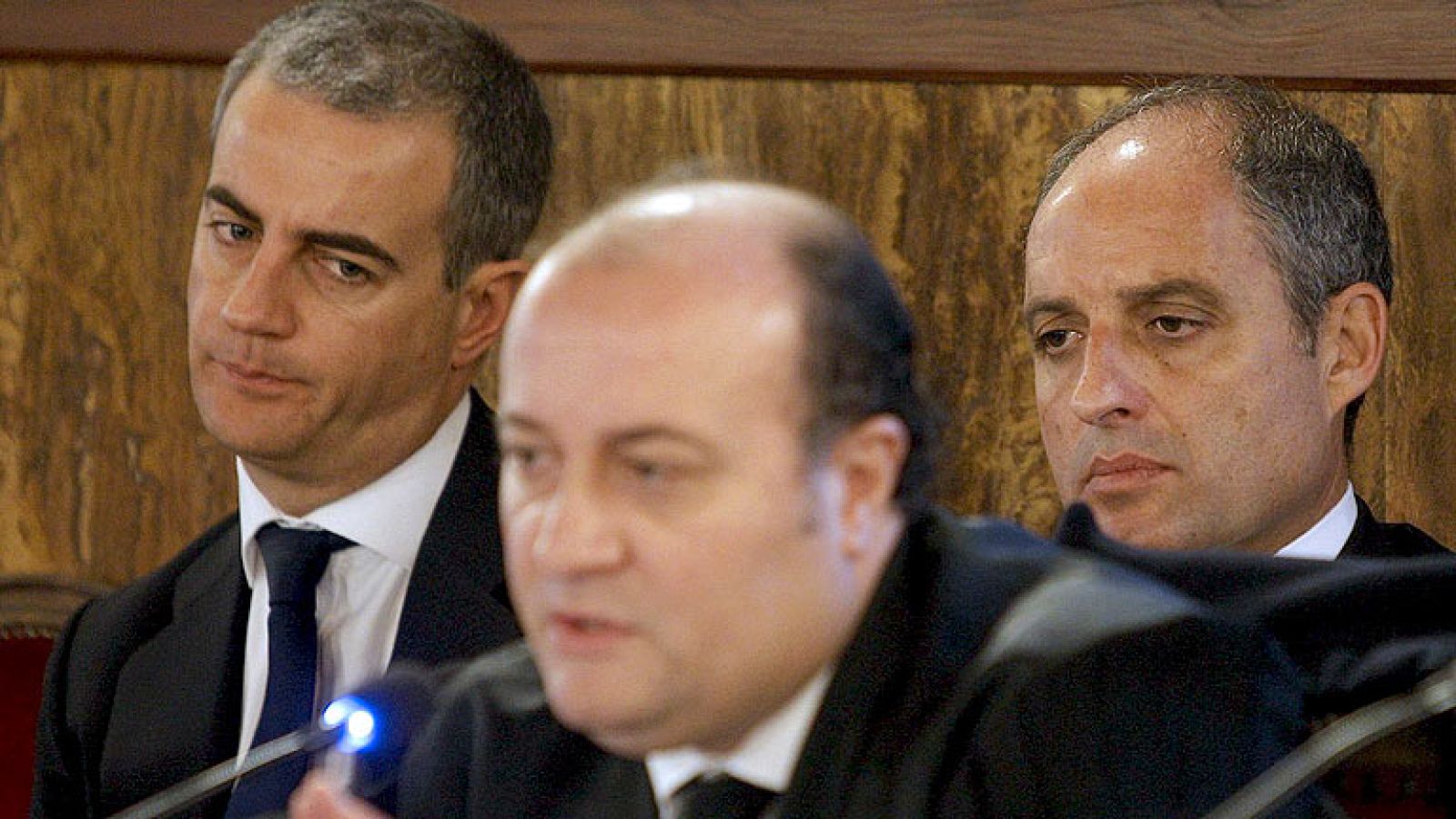 El escolta y el chófer de Camps ratifican su versión de que pagó los trajes en efectivo