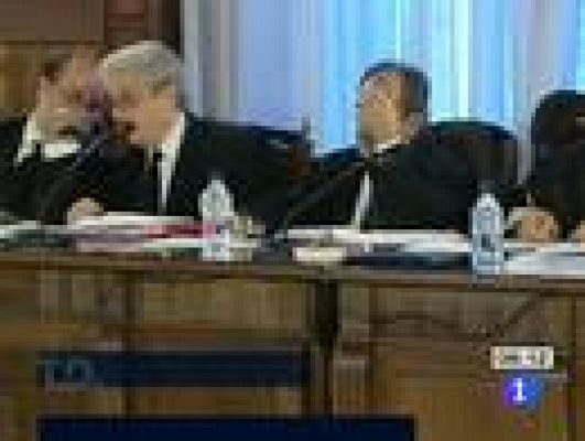 Telediario 1 - El escolta y el chófer de Camps ratifican su versión de que pagó los trajes en efectivo