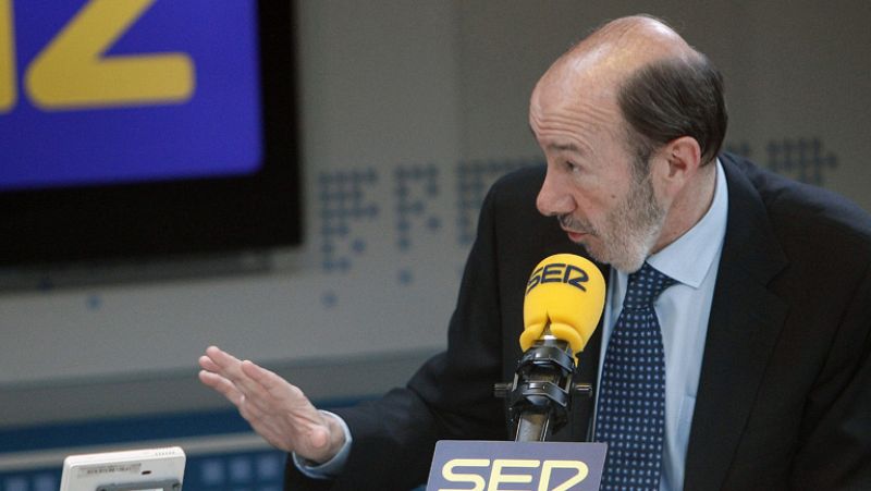 Rubalcaba asegura que las cifras de paro son consecuencia de la parada de la economía europea
