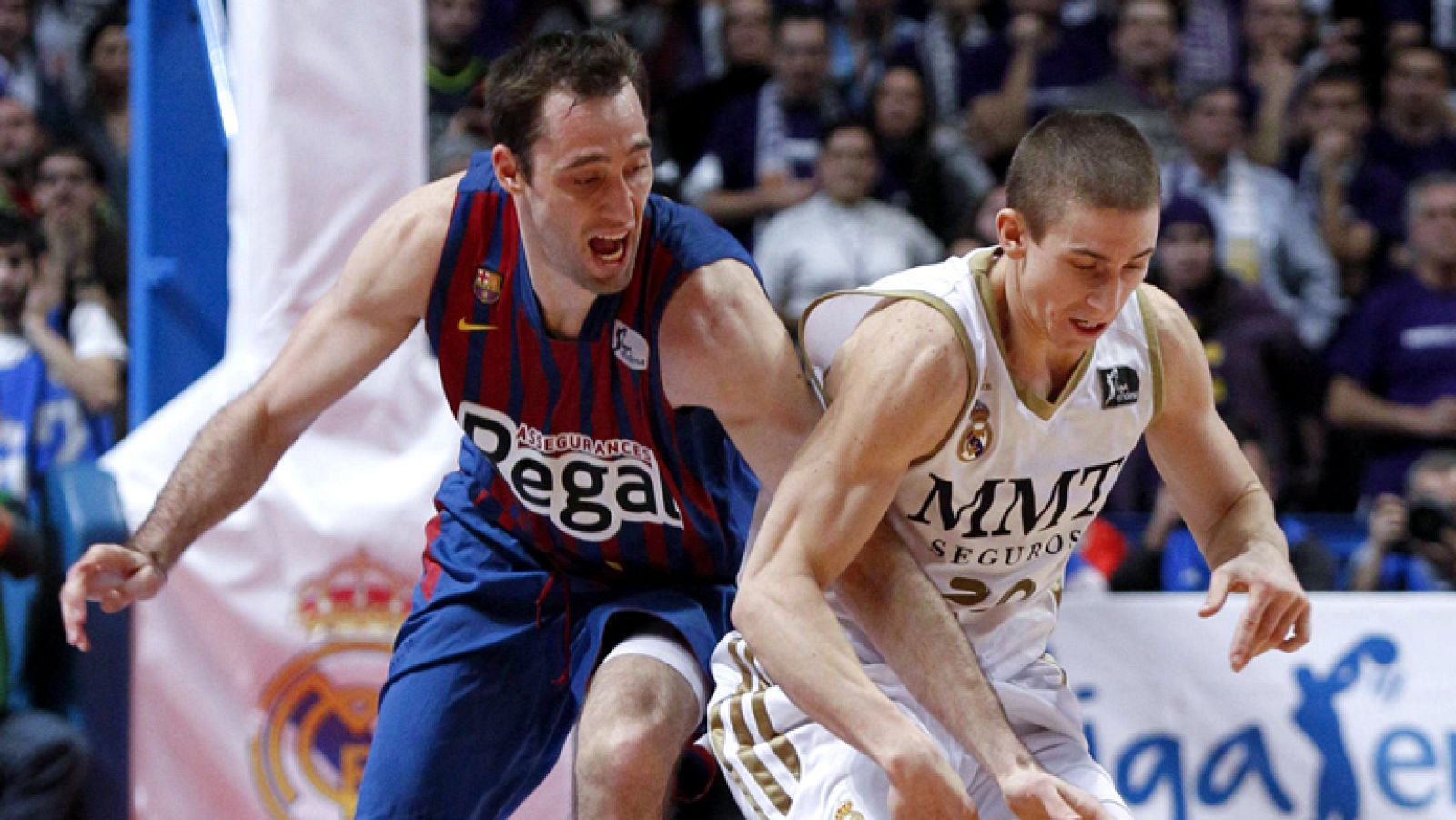 Real Madrid 78-74  Barcelona Regal