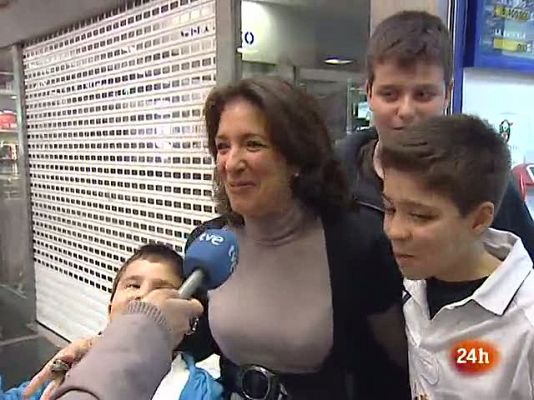 La lotera que vendió el segundo premio de la loteria de 'El niño' en Madrid