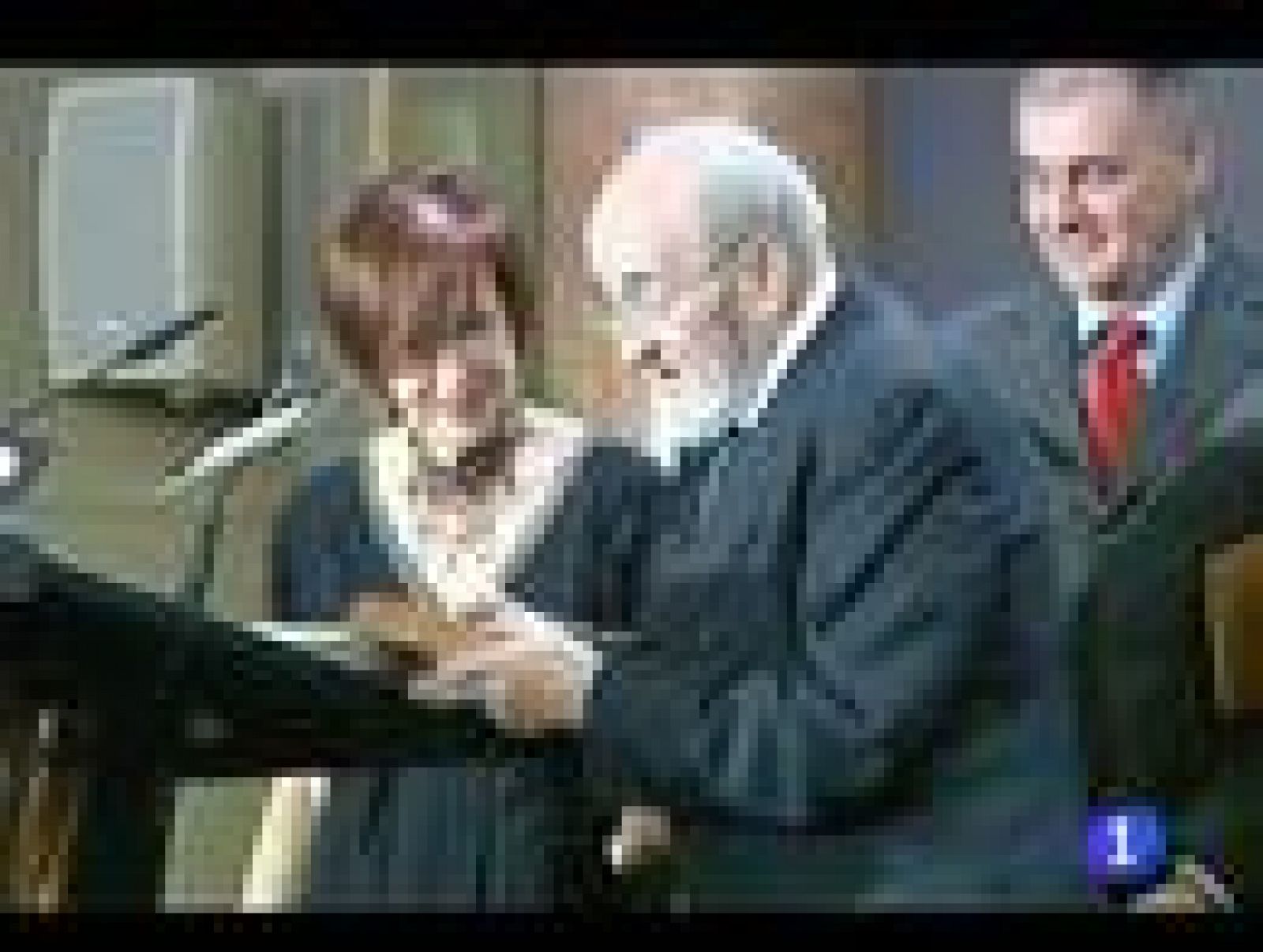 La novela "El temblor del héroe" de Álvaro Pombo es el nuevo premio Nadal de novela.