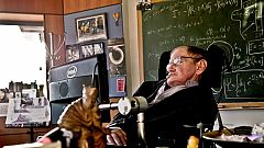 Stephen Hawking cumple 70 años