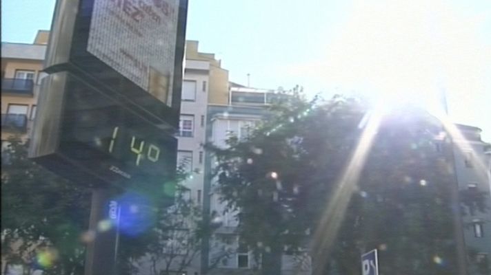 Telediario 1 - Empezamos 2012 como  acabamos 2011: con buenas temperaturas