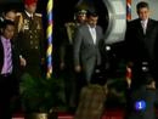Telediario 1 - Ahmadineyad visita Venezuela