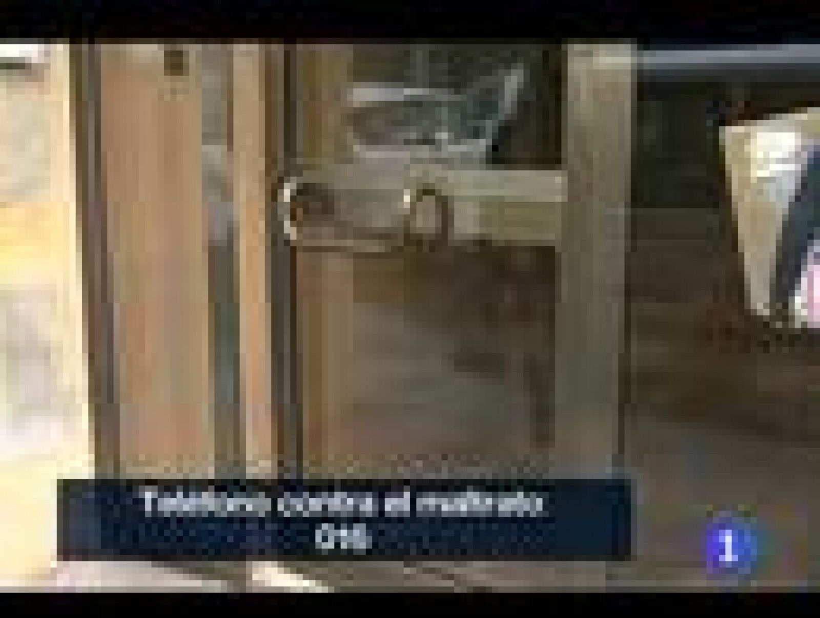 En violencia de género, el año empieza como terminó. La Policía investiga un nuevo caso mortal en Tarragona, que está a la espera de la autopsia de la fallecida, mientras entierran a la mujer fallecida en Zafra, en Badajoz. En lo que va de año se han