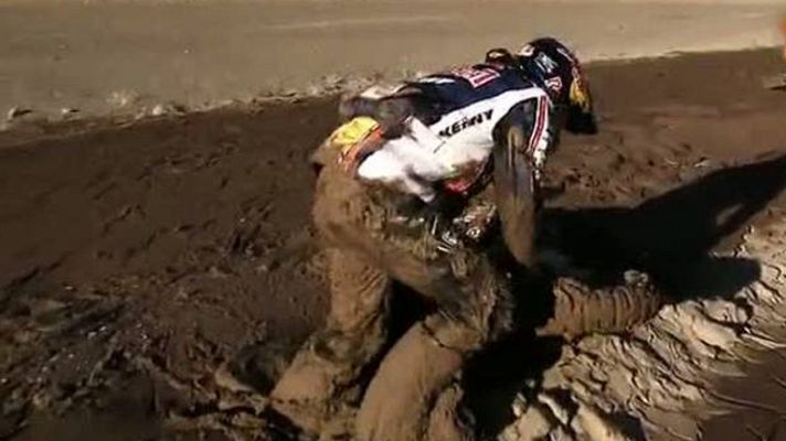 Dakar - Despres encalla en el barro