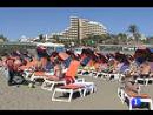 Telediario 1 - El turismo creció un 8% en 2011