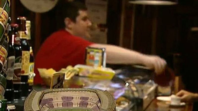 El Real Valladolid, que acaba de entrar en concurso de acreedores, ha encontrado el apoyo de sus seguidores a través de las huchas que han colocado algunos empresarios en los bares y restaurantes de la ciudad.