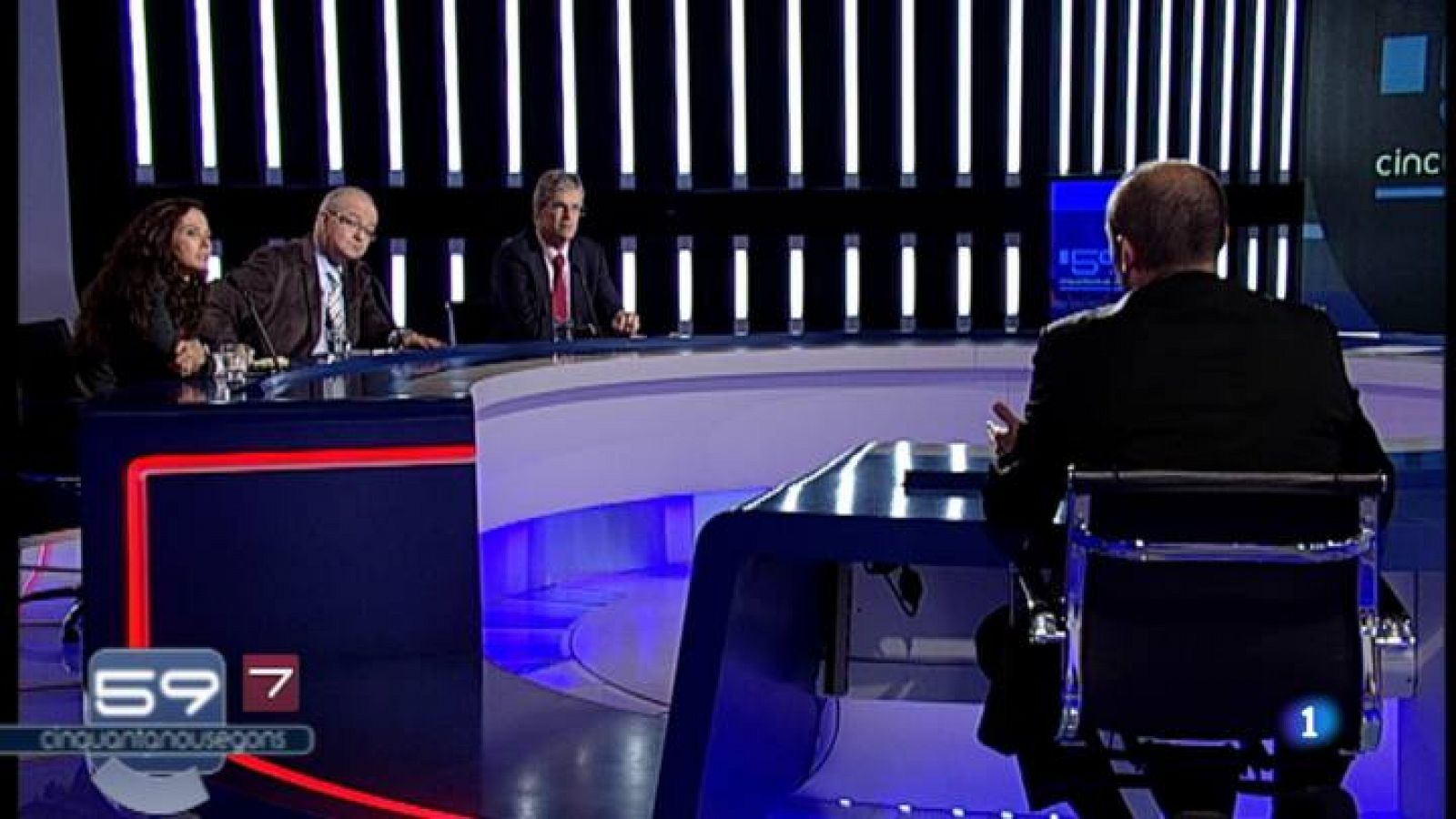 A la segona part "59 segons" també analitzarà la resta de l'actualitat política i social, fent especial esment a la presentació de la candidatura de Carme Chacón per liderar el PSOE