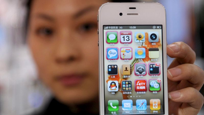En China se ha desatado la locura por el último modelo de iPhone, el 4S 