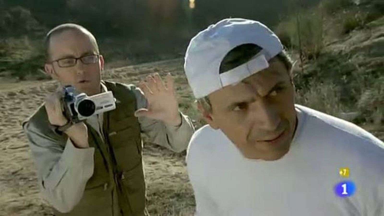 Frank de la Jungla se mete en el parque natural de imitadores de Manolo Escobar en Tailandia.