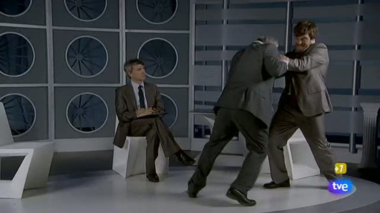 La hora de José Mota - Intro: El debate sobre tolerancia - La hora de José Mota | Ver