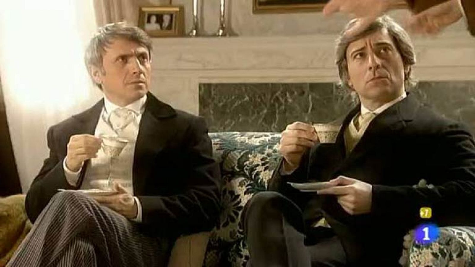 Dos hombres de siglos pasados discuten sobre cuál es la mejor obra de la historia de la música clásica. Sir Archibald cree que lo mejor que vio fue Judas Priest en el Calderón.